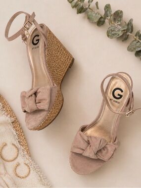 G by Guess Nude Wedge Sandals Bow Ankle Strap Espadrille Heels 8.5